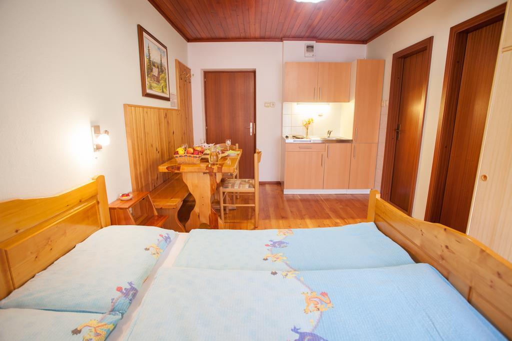 Apartments Lovec Cerkno Exterior foto