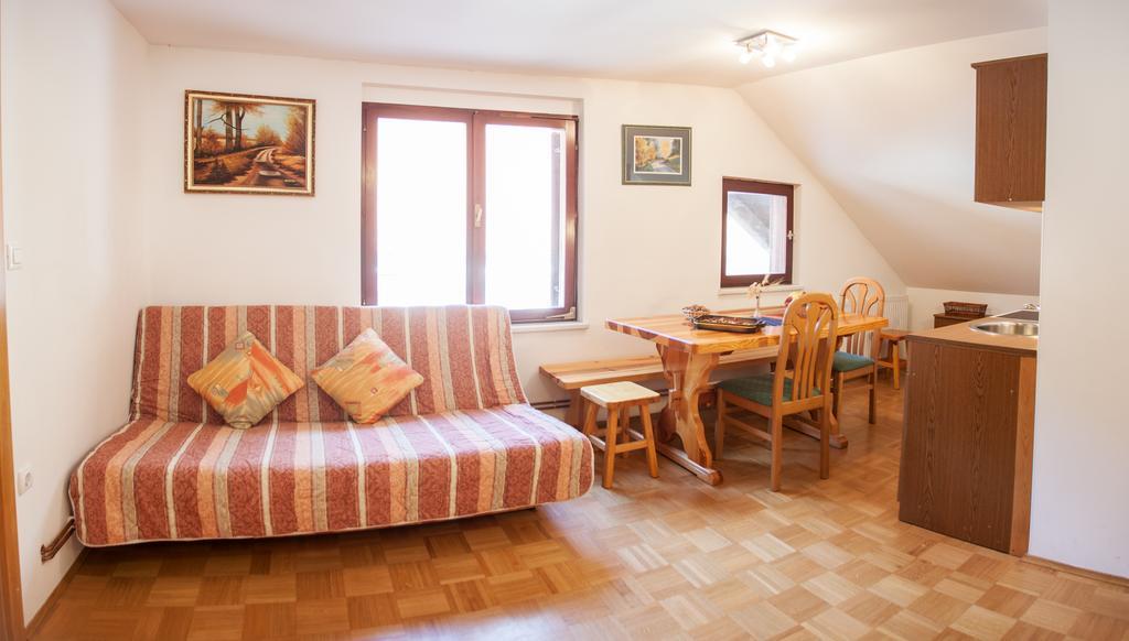 Apartments Lovec Cerkno Exterior foto